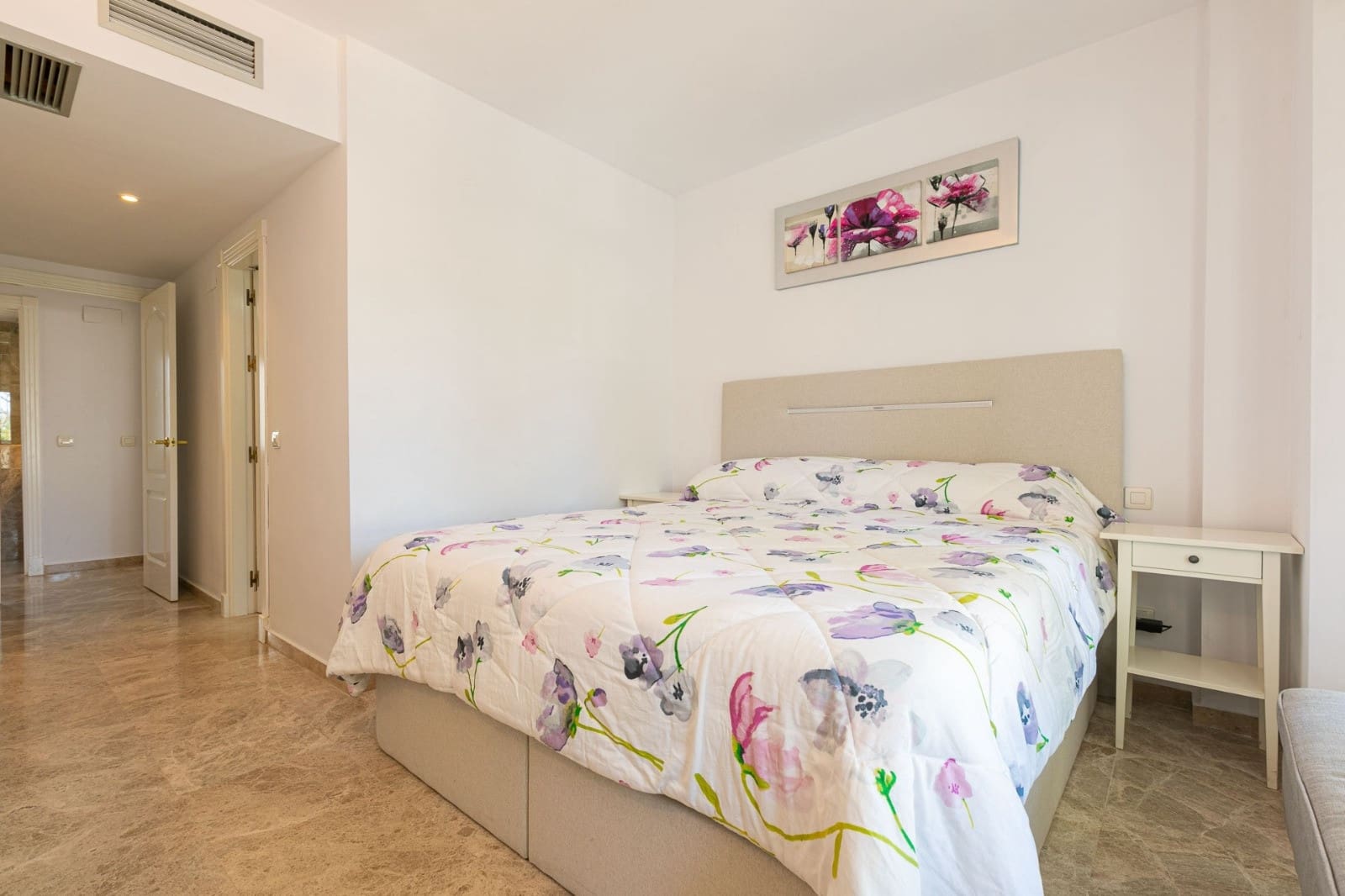 3 sovrum Lägenhet att hyra i Marbella med pool - 3 200 € (Ref: 8232592)