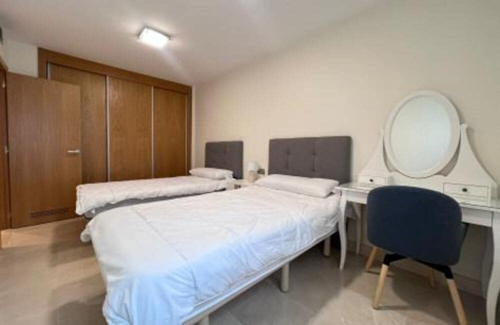 3 sovrum Lägenhet att hyra i San Pedro de Alcantara med pool garage - 2 900 € (Ref: 8255322)