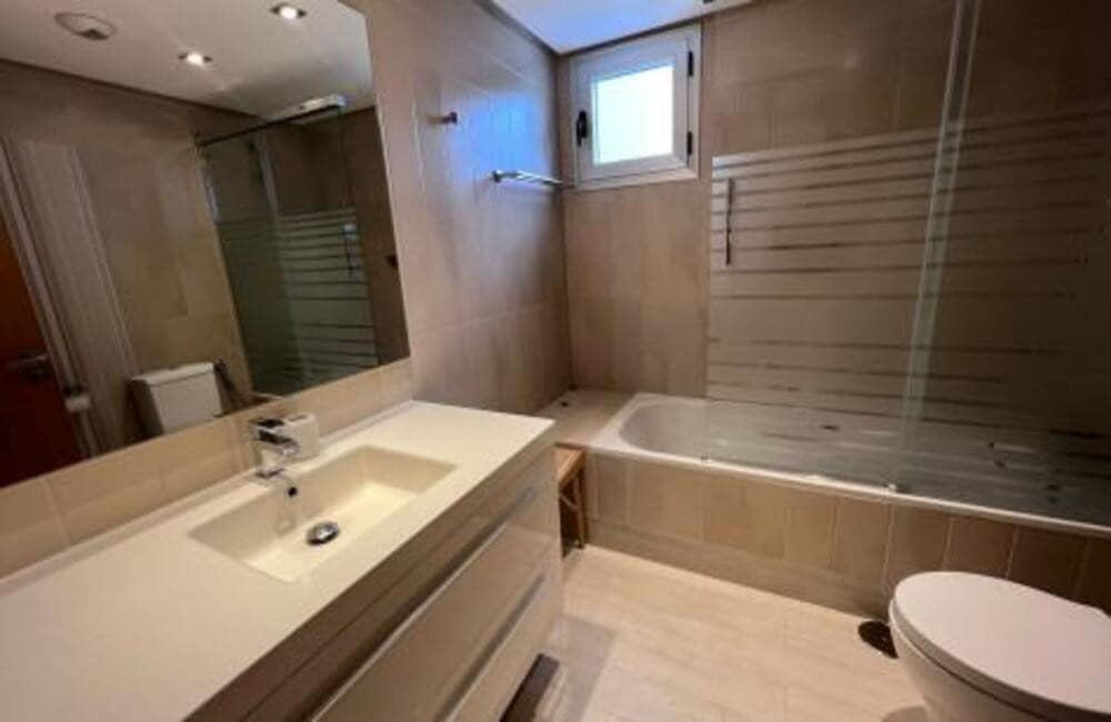 3 sovrum Lägenhet att hyra i San Pedro de Alcantara med pool garage - 2 900 € (Ref: 8255322)