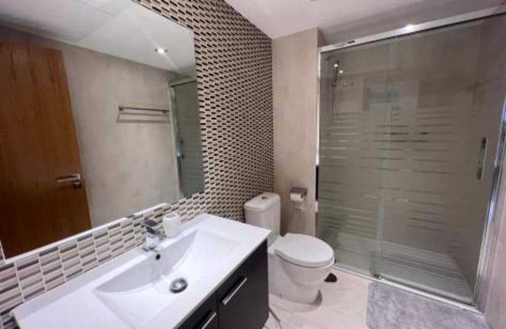 3 sovrum Lägenhet att hyra i San Pedro de Alcantara med pool garage - 2 900 € (Ref: 8255322)