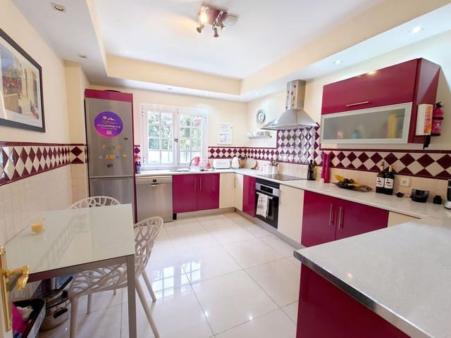 Chalet de 5 habitaciones en Nueva Andalucía Centro, Marbella en alquiler vacacional con piscina garaje - 8.000 € (Ref: 8258126)