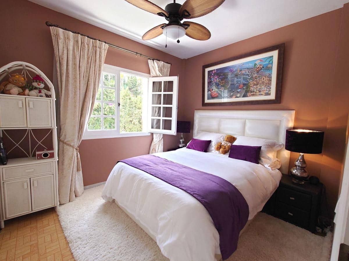 5 sypialnia Willa na kwatery wakacyjne w Marbella z basenem garażem - 8 000 € (Ref: 8258126)