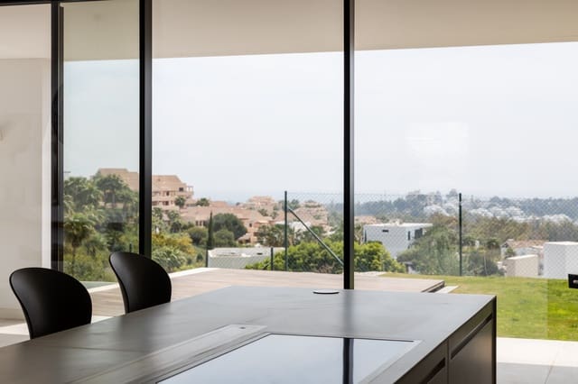 5 sypialnia Willa na sprzedaż w El Paraíso, Benahavís z basenem garażem - 2 700 000 € (Ref: 8258128)