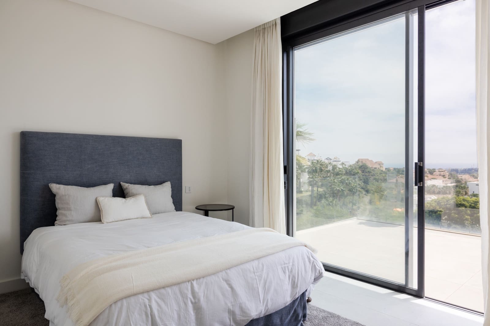 5 sypialnia Willa na sprzedaż w Benahavis z basenem garażem - 2 700 000 € (Ref: 8258128)