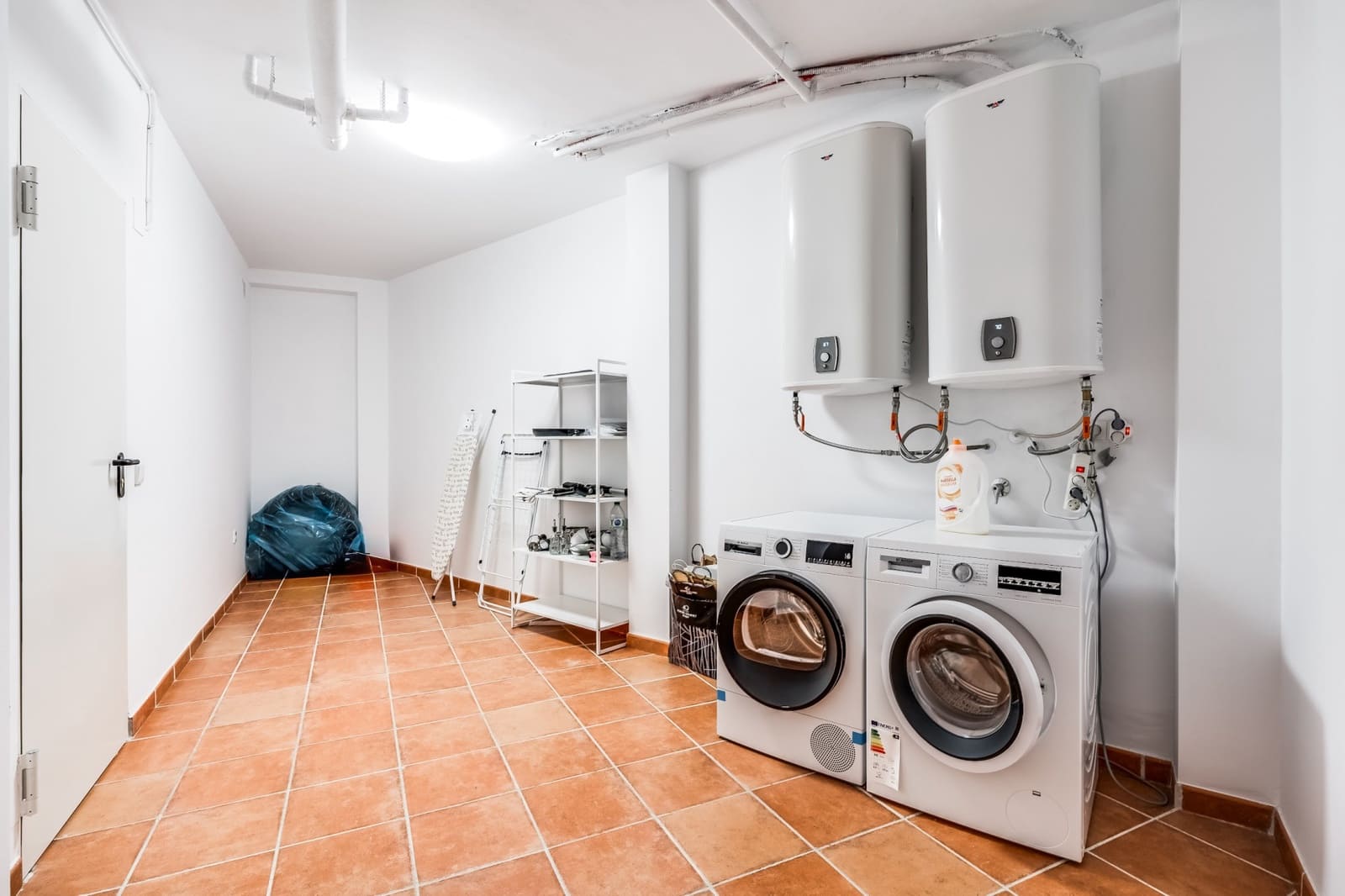 3 quarto Casa em Banda para arrendar em El Paraiso com piscina garagem - 3 200 € (Ref: 8267451)