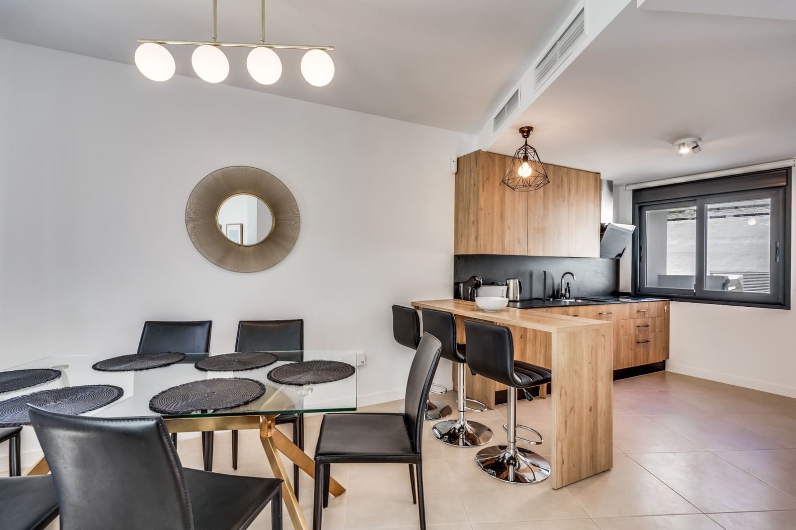 3 quarto Casa em Banda para arrendar em El Paraiso com piscina garagem - 3 200 € (Ref: 8267451)