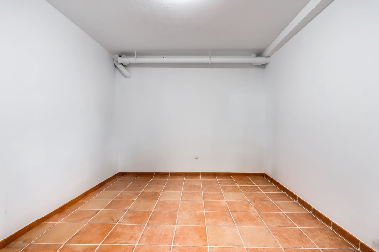 3 quarto Casa em Banda para arrendar em El Paraiso com piscina garagem - 3 200 € (Ref: 8267451)