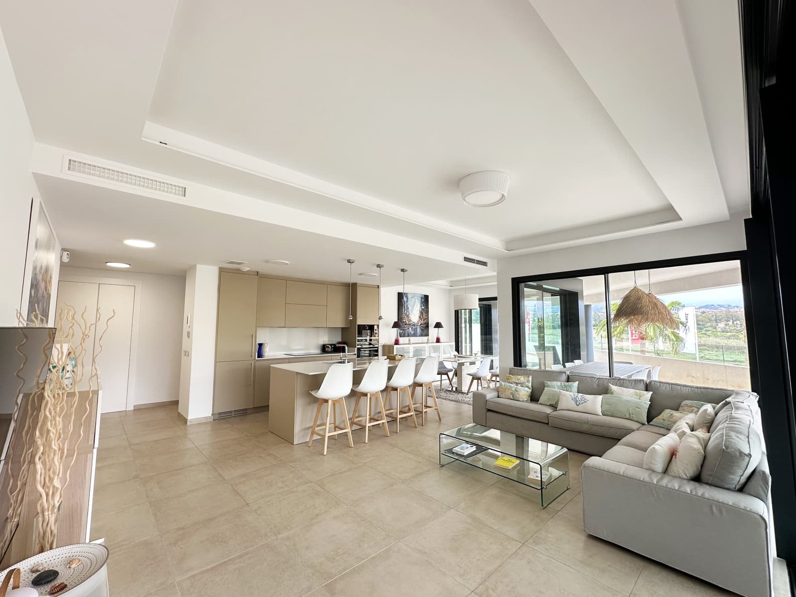 3 soveværelse Lejlighed til salg i Estepona med swimmingpool garage - € 750.000 (Ref: 8286366)