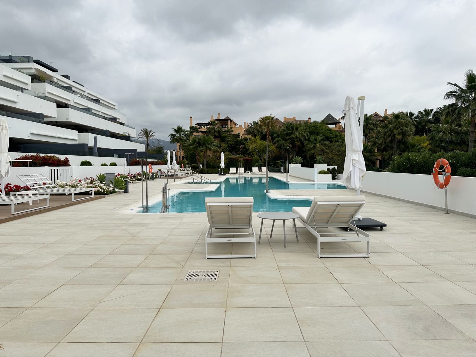 3 soveværelse Lejlighed til salg i Estepona med swimmingpool garage - € 750.000 (Ref: 8286366)