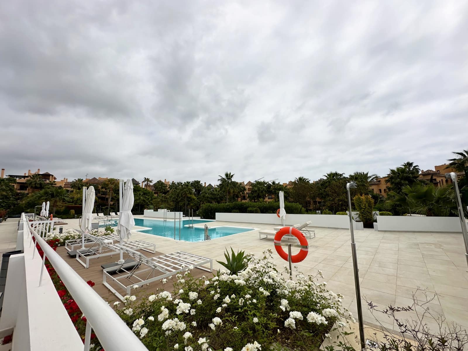 3 soveværelse Lejlighed til salg i Estepona med swimmingpool garage - € 750.000 (Ref: 8286366)