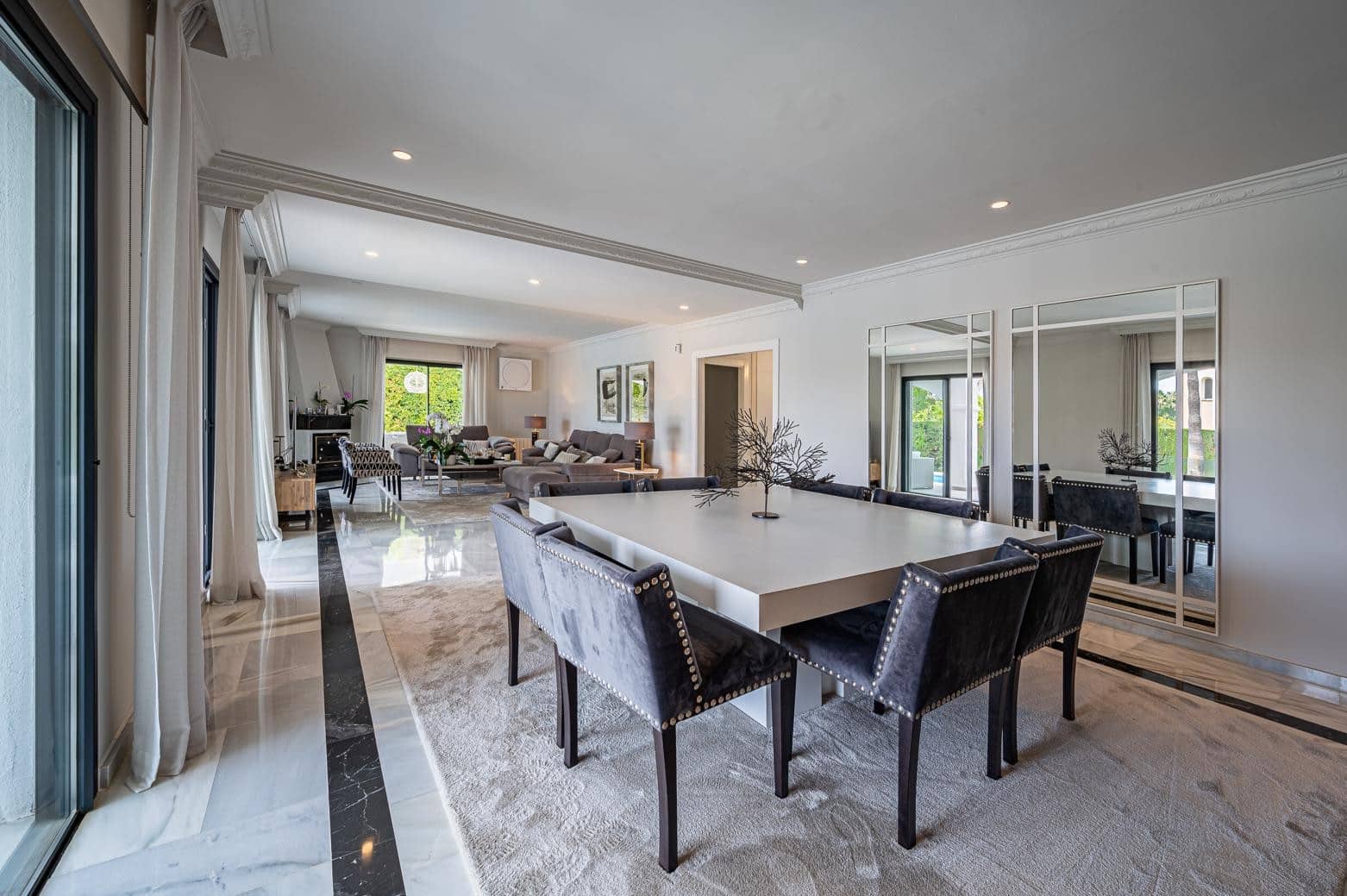 6 sypialnia Willa na kwatery wakacyjne w Nueva Andalucia z basenem garażem - 7 700 € (Ref: 8286369)