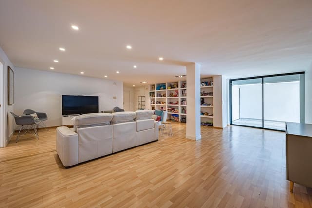 6 bedroom Villa for holiday rental in Nueva Andalucia, Marbella with pool garage - € 7,700 (Ref: 8286369)