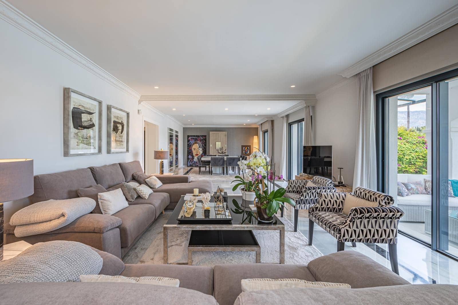 6 sypialnia Willa na kwatery wakacyjne w Nueva Andalucia z basenem garażem - 7 700 € (Ref: 8286369)