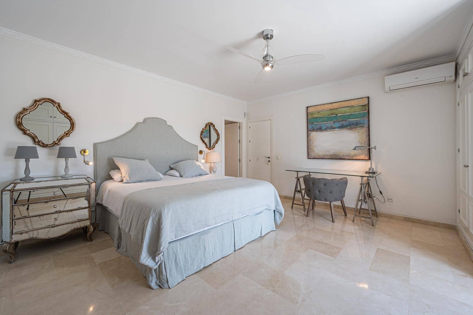 Villa/Maison de 6 chambres de location de vacances à Nueva Andalucia avec piscine garage - 7 700 € (Ref: 8286369)