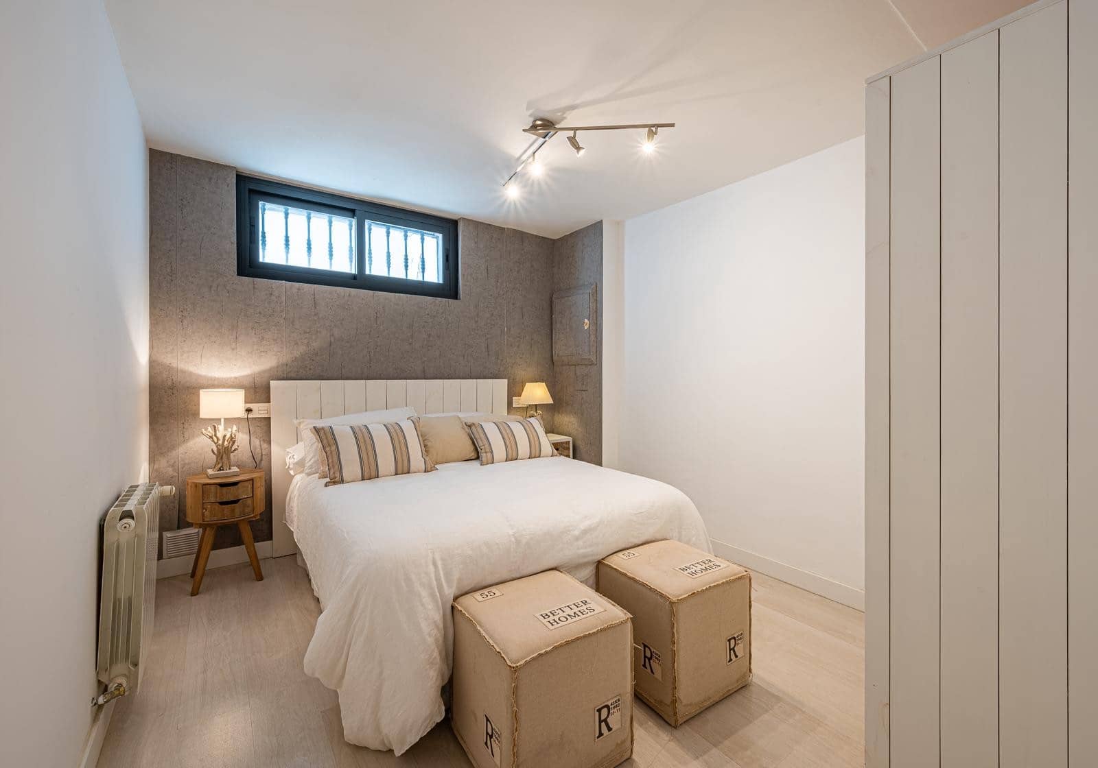 Villa/Maison de 6 chambres de location de vacances à Nueva Andalucia avec piscine garage - 7 700 € (Ref: 8286369)