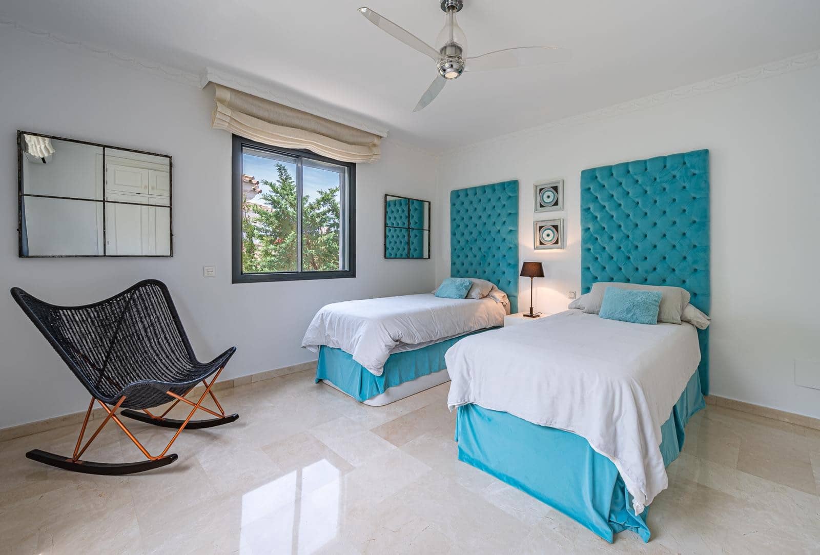 Villa/Maison de 6 chambres de location de vacances à Nueva Andalucia avec piscine garage - 7 700 € (Ref: 8286369)