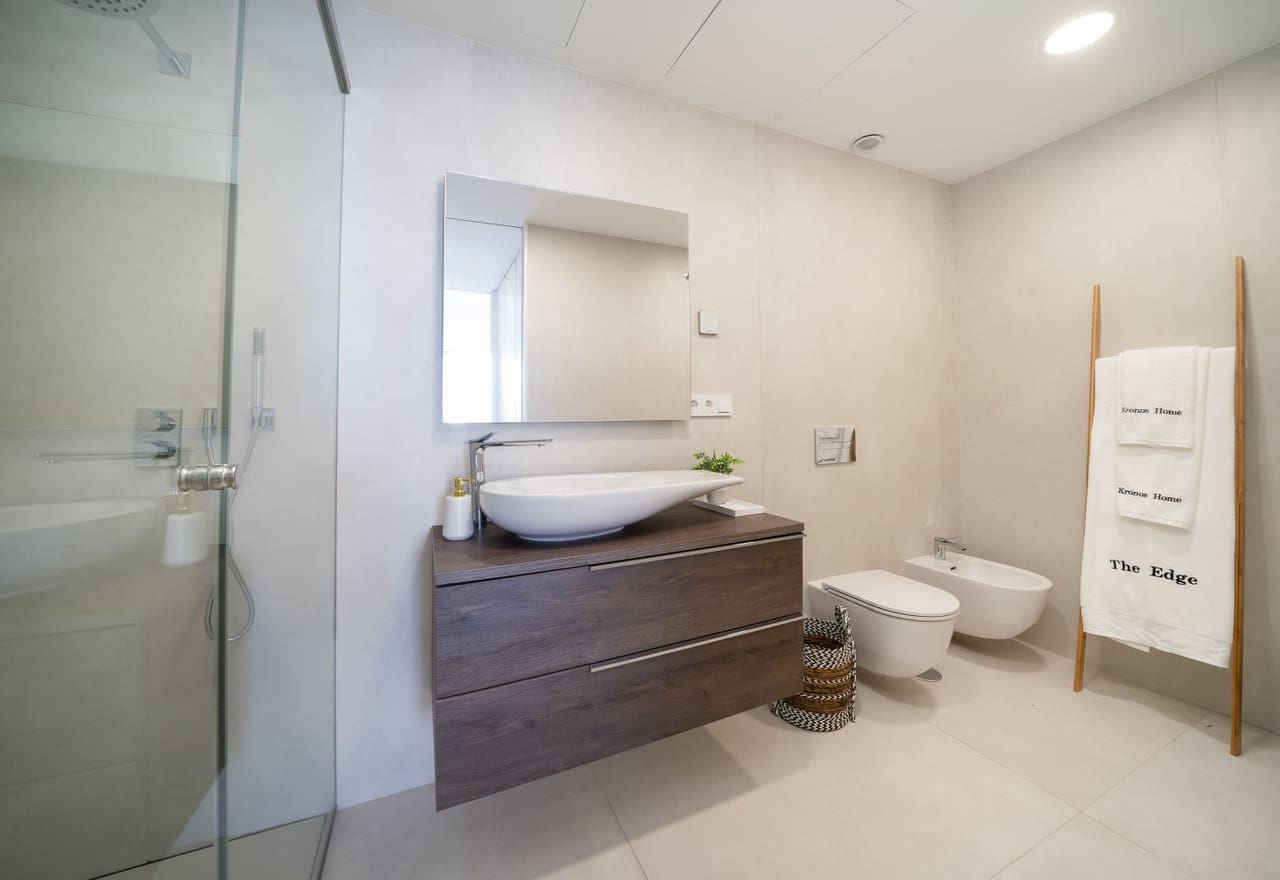 3 quarto Penthouse para venda em Estepona com piscina garagem - 1 750 000 € (Ref: 8299905)