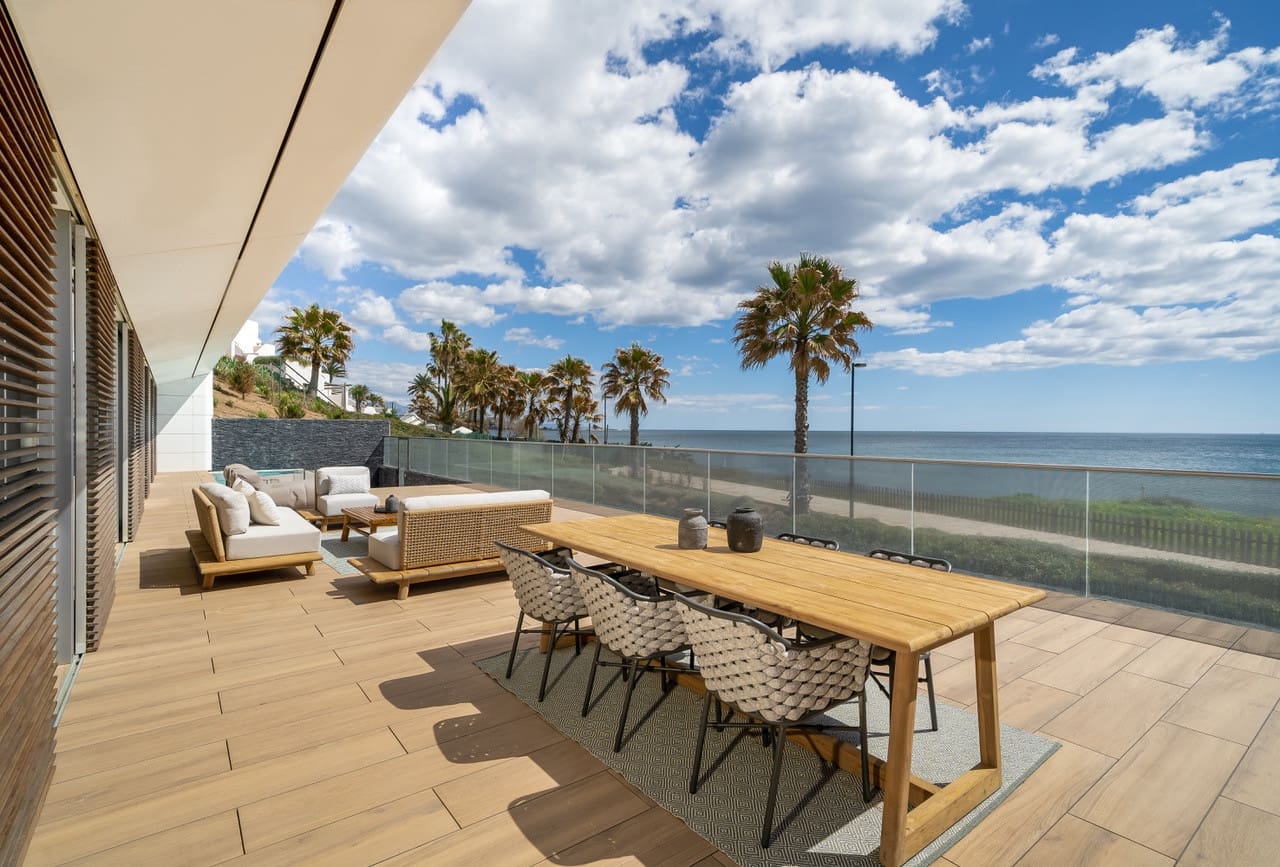 3 makuuhuone Kattohuoneisto myytävänä paikassa Estepona mukana uima-altaan 
autotalli - 1 750 000 € (Ref: 8299905)