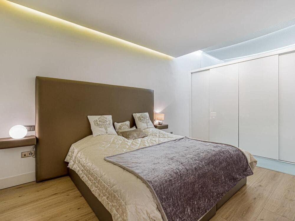 3 soveværelse Strandlejlighed til leje i Puerto Banus med swimmingpool garage - € 8.000 (Ref: 8302267)