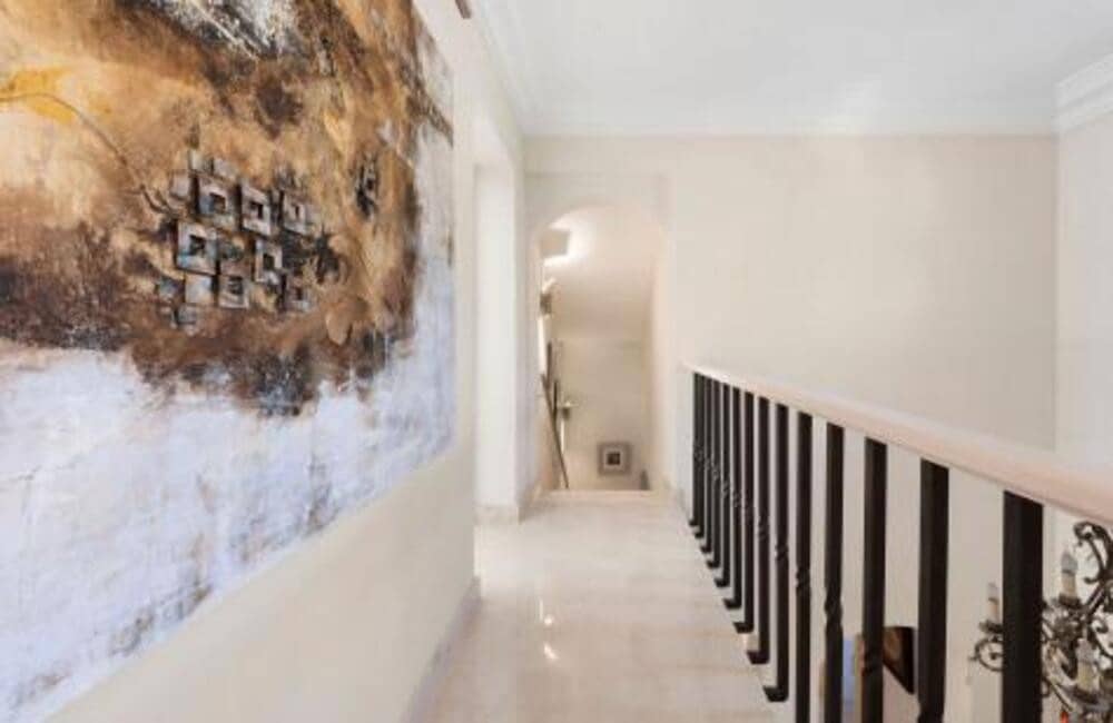 4 sypialnia Willa na sprzedaż w Marbella z basenem garażem - 2 295 000 € (Ref: 8308040)