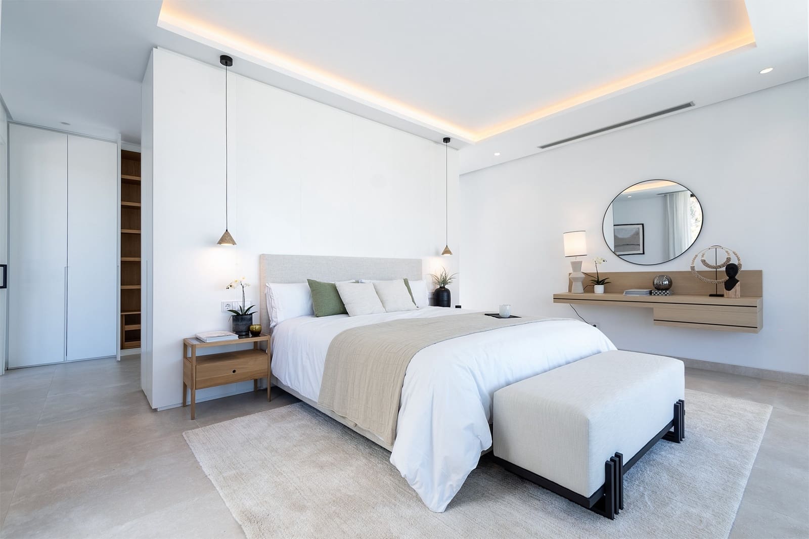 4 chambre Villa/Maison à vendre à Golden Mile avec piscine garage - 4 500 000 € (Ref: 8308041)