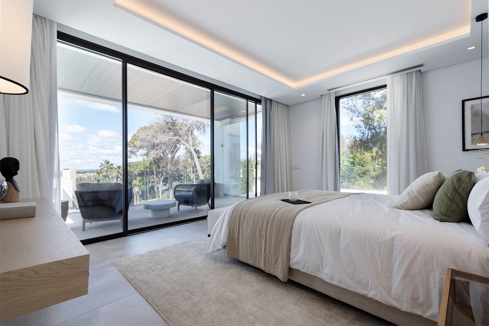 4 chambre Villa/Maison à vendre à Golden Mile avec piscine garage - 4 500 000 € (Ref: 8308041)