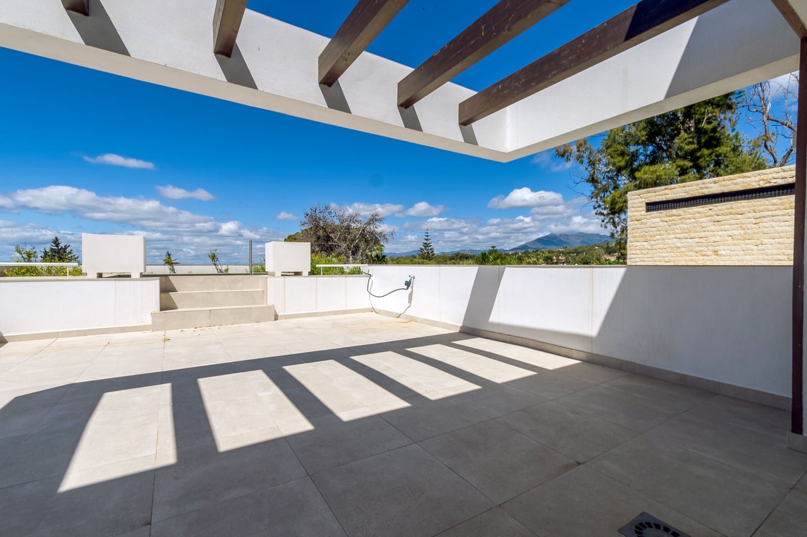 4 chambre Villa/Maison à vendre à Golden Mile avec piscine garage - 4 500 000 € (Ref: 8308041)