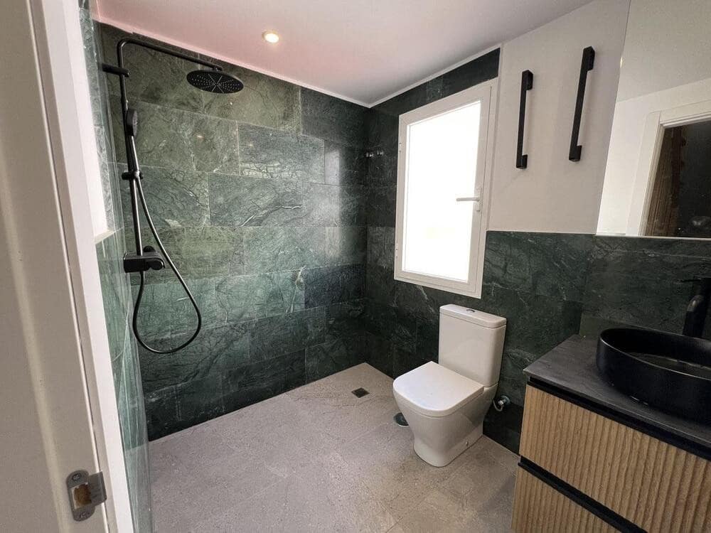 5 quarto Moradia Geminada para arrendar em Nueva Andalucia com piscina garagem - 5 900 € (Ref: 8308042)