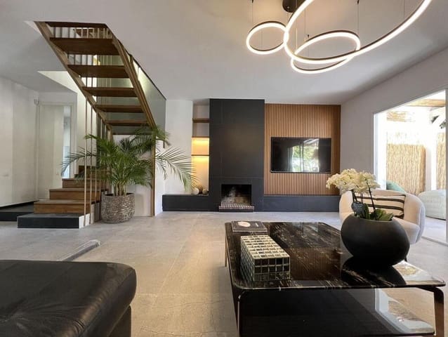 5 bedroom Semi-detached Villa for rent in Rodeo Alto - Guadaiza - La Campana, Marbella with pool garage - € 5,900 (Ref: 8308042)