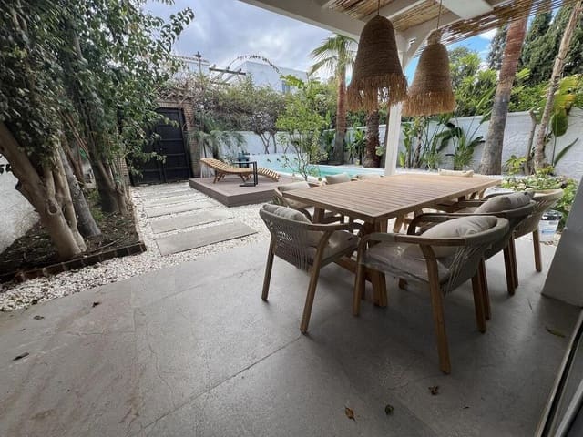 5 bedroom Semi-detached Villa for rent in Rodeo Alto - Guadaiza - La Campana, Marbella with pool garage - € 5,900 (Ref: 8308042)
