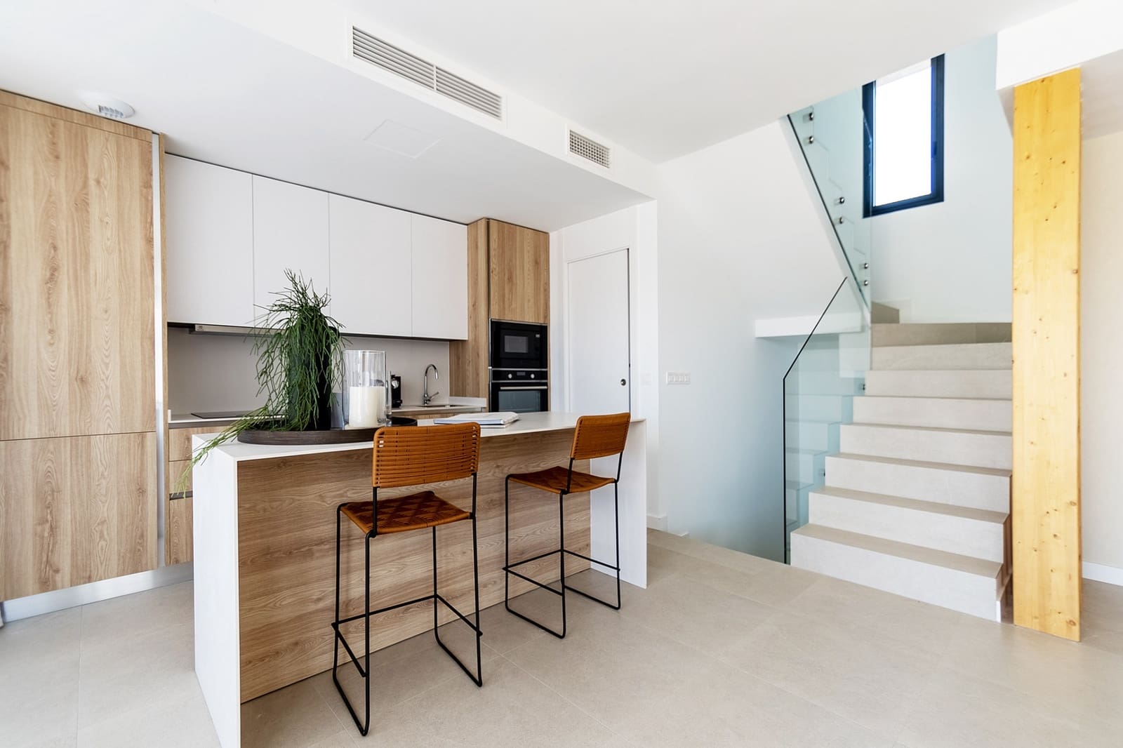 3 soveværelse Semi-Rækkehus til salg i Estepona med swimmingpool garage - € 900.000 (Ref: 8310189)