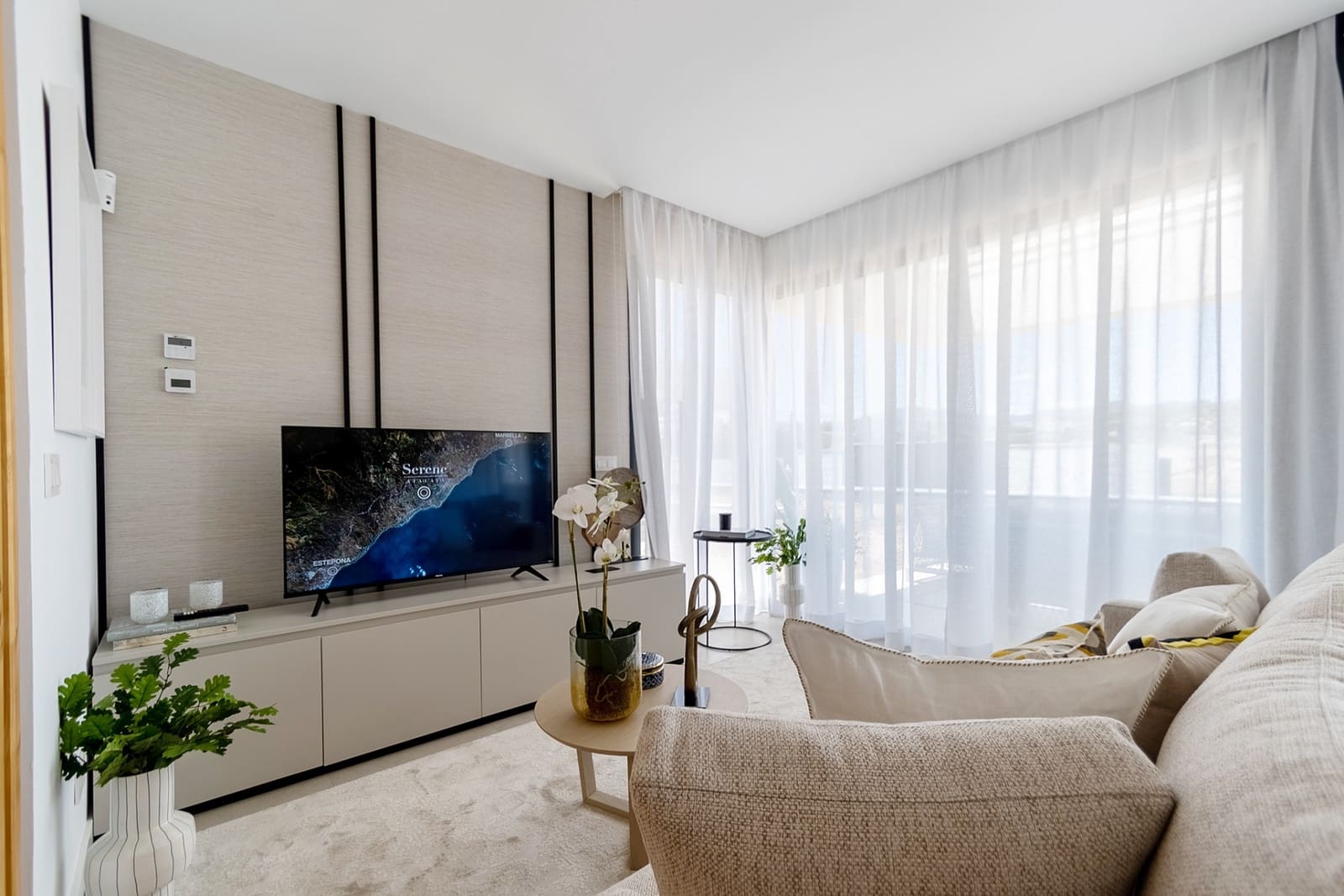 3 soveværelse Semi-Rækkehus til salg i Estepona med swimmingpool garage - € 900.000 (Ref: 8310189)