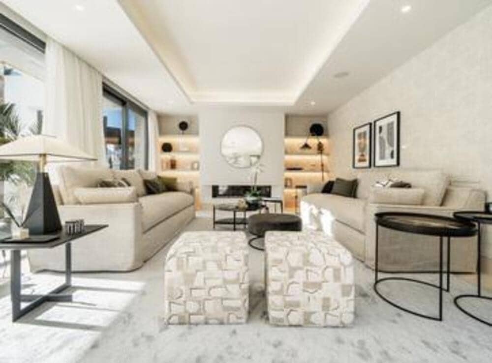 4 soverom Villa til salgs i El Paraiso med svømmebasseng garasje - € 1 995 000 (Ref: 8312884)