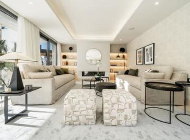 4 camera da letto Villa in vendita in El Paraiso, Estepona con piscina garage - 1.995.000 € (Rif: 8312884)