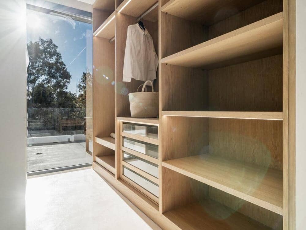 4 soverom Villa til salgs i El Paraiso med svømmebasseng garasje - € 1 995 000 (Ref: 8312884)