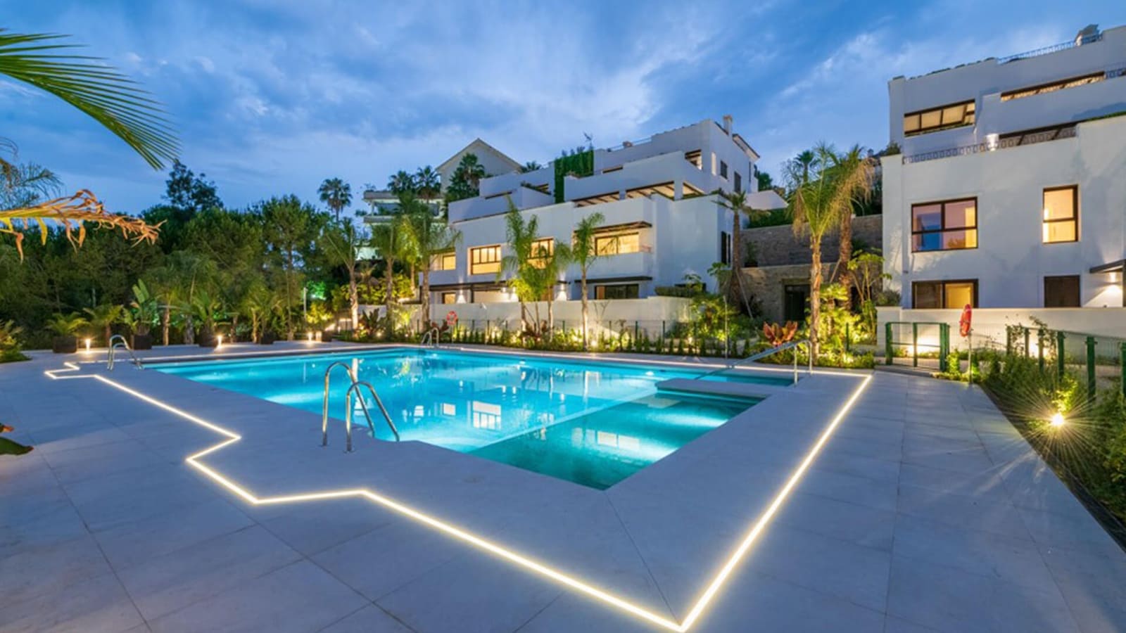 3 soverom Leilighet til leie i Marbella med svømmebasseng garasje - € 6 000 (Ref: 8315617)