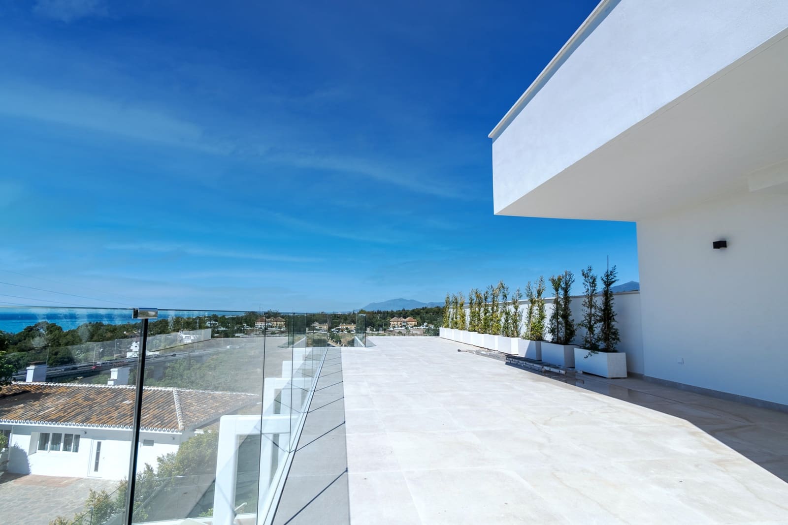 4 soveværelse Villa til salg i Marbella med swimmingpool garage - € 1.950.000 (Ref: 8315618)