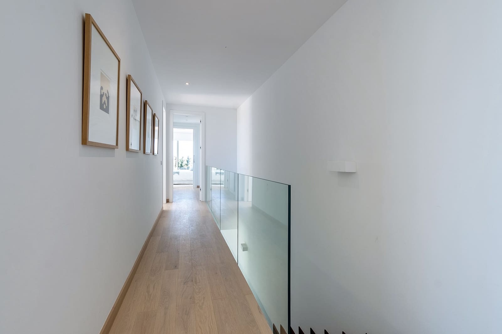 4 soveværelse Villa til salg i Marbella med swimmingpool garage - € 1.950.000 (Ref: 8315618)