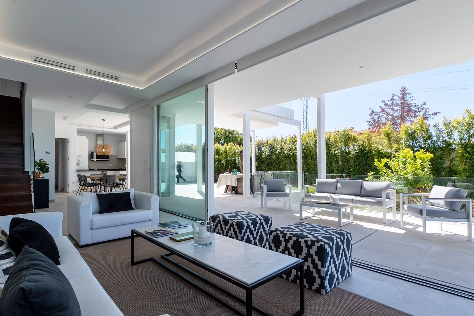 4 soveværelse Villa til salg i Marbella med swimmingpool garage - € 1.950.000 (Ref: 8315618)