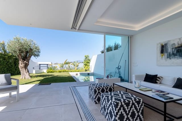 4 soveværelse Villa til salg i Marbella med swimmingpool garage - € 1.950.000 (Ref: 8315618)