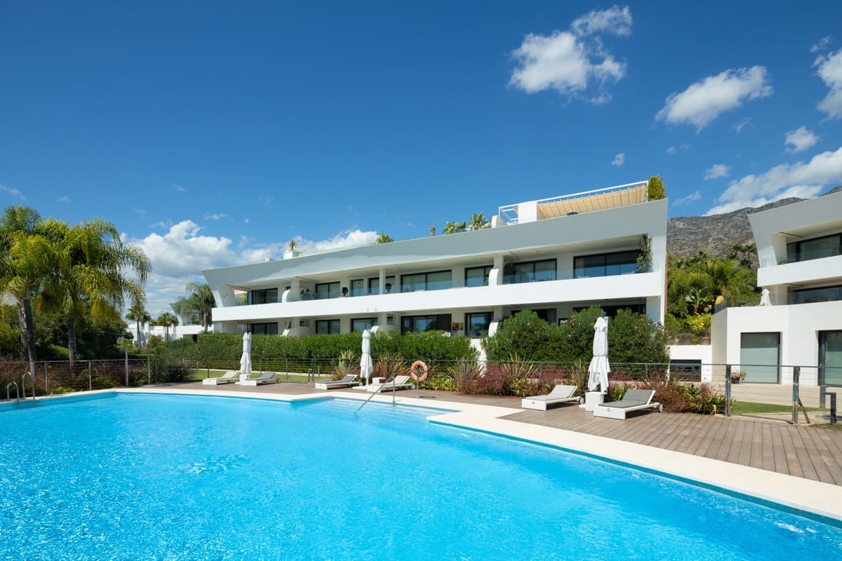 4 makuuhuone Kattohuoneisto vuokrattavana paikassa Marbella mukana uima-altaan 
autotalli - 12 000 € (Ref: 8324166)