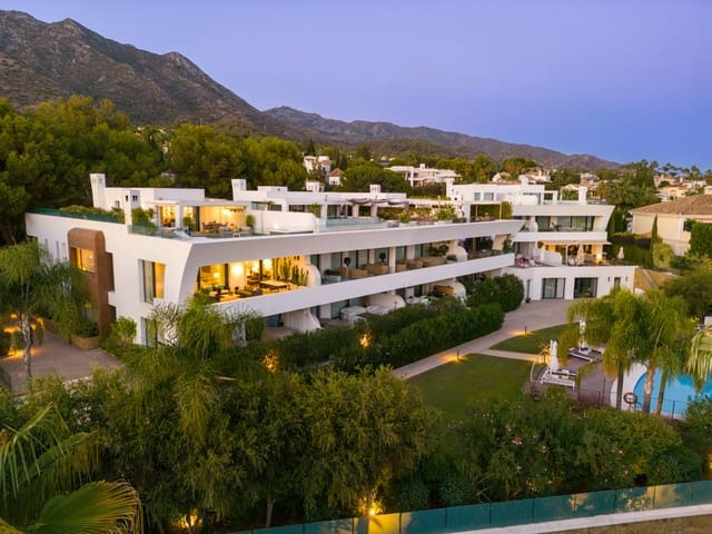 4 makuuhuone Kattohuoneisto vuokrattavana paikassa Sierra Blanca, Marbella mukana uima-altaan 
autotalli - 12 000 € (Ref: 8324166)