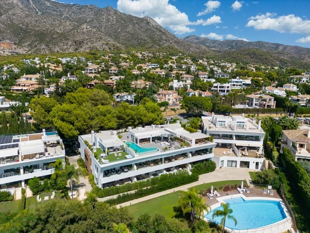 4 makuuhuone Kattohuoneisto vuokrattavana paikassa Sierra Blanca, Marbella mukana uima-altaan 
autotalli - 12 000 € (Ref: 8324166)