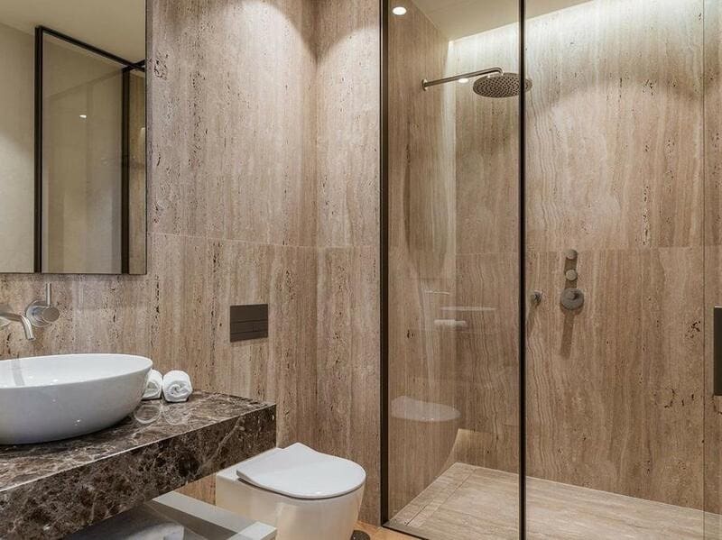 4 soveværelse Lejlighed til leje i Marbella med swimmingpool garage - € 25.000 (Ref: 8331105)