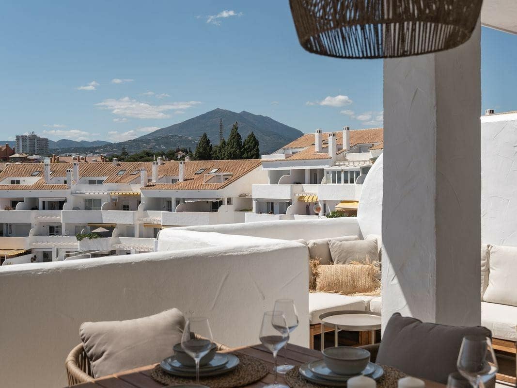 3 sovrum Takvåning till salu i Marbella med pool garage - 830 000 € (Ref: 8337460)