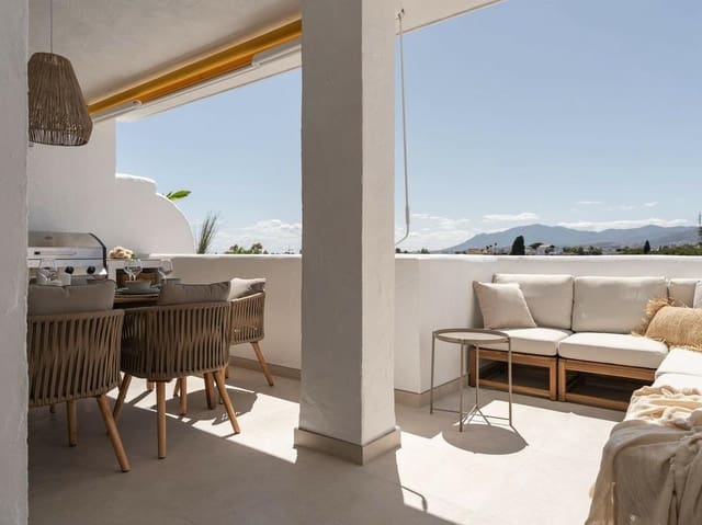 3 soverom Penthouse til salgs i Nueva Andalucía Centro, Marbella med svømmebasseng garasje - € 830 000 (Ref: 8337460)