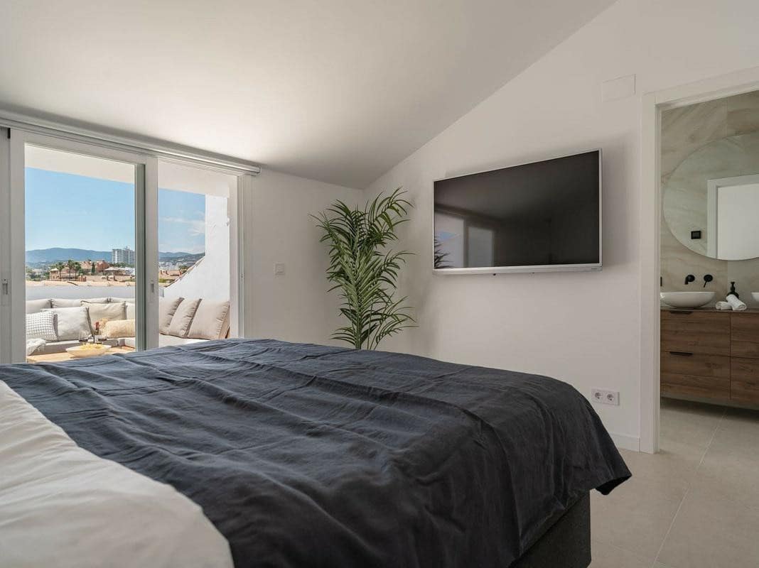 Ático de 3 habitaciones en Marbella en venta con piscina garaje - 830.000 € (Ref: 8337460)