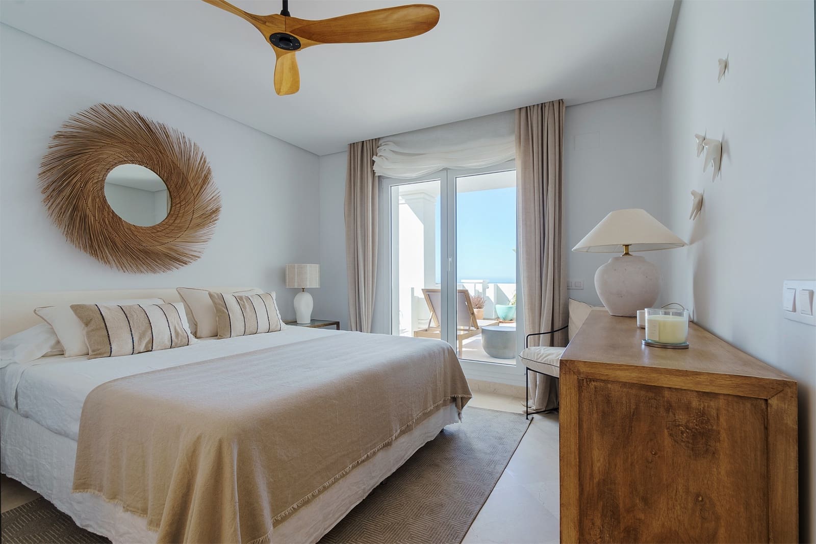 3 sypialnia Apartament na sprzedaż w Marbella z basenem garażem - 720 000 € (Ref: 8342593)
