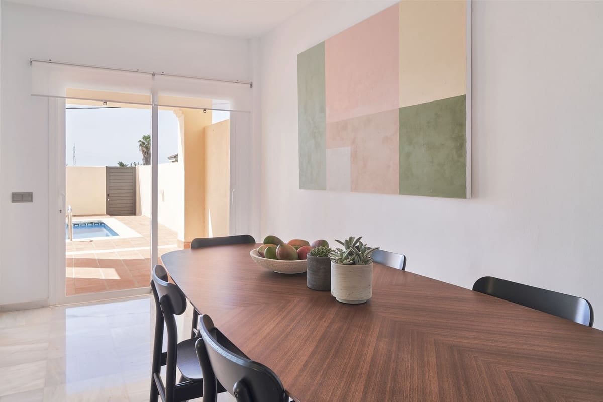 4 soveværelse Semi-Rækkehus til salg i Bel-Air med swimmingpool garage - € 720.000 (Ref: 8344492)