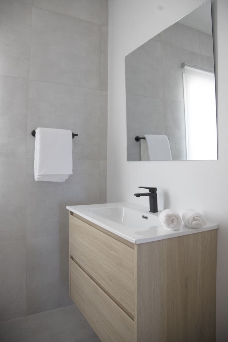 4 soveværelse Semi-Rækkehus til salg i Bel-Air med swimmingpool garage - € 720.000 (Ref: 8344492)